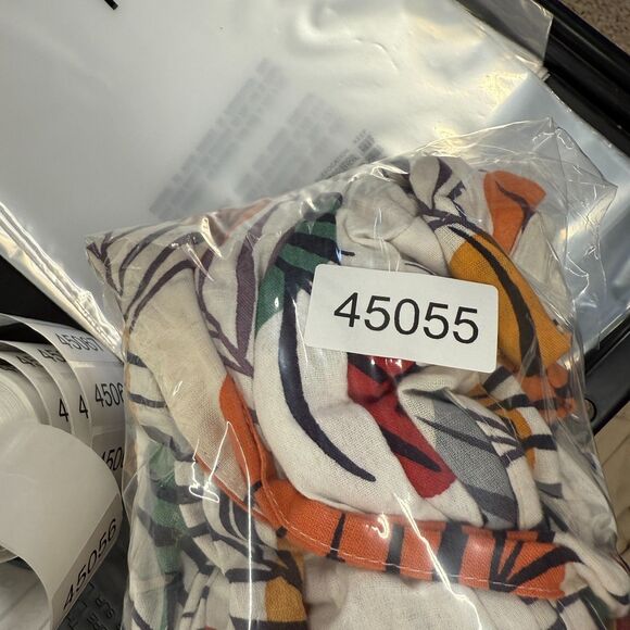 Periodical Jumpsuit Women XS White Floral Belted Collared Long Sleeve Pockets - Picture 6 of 6